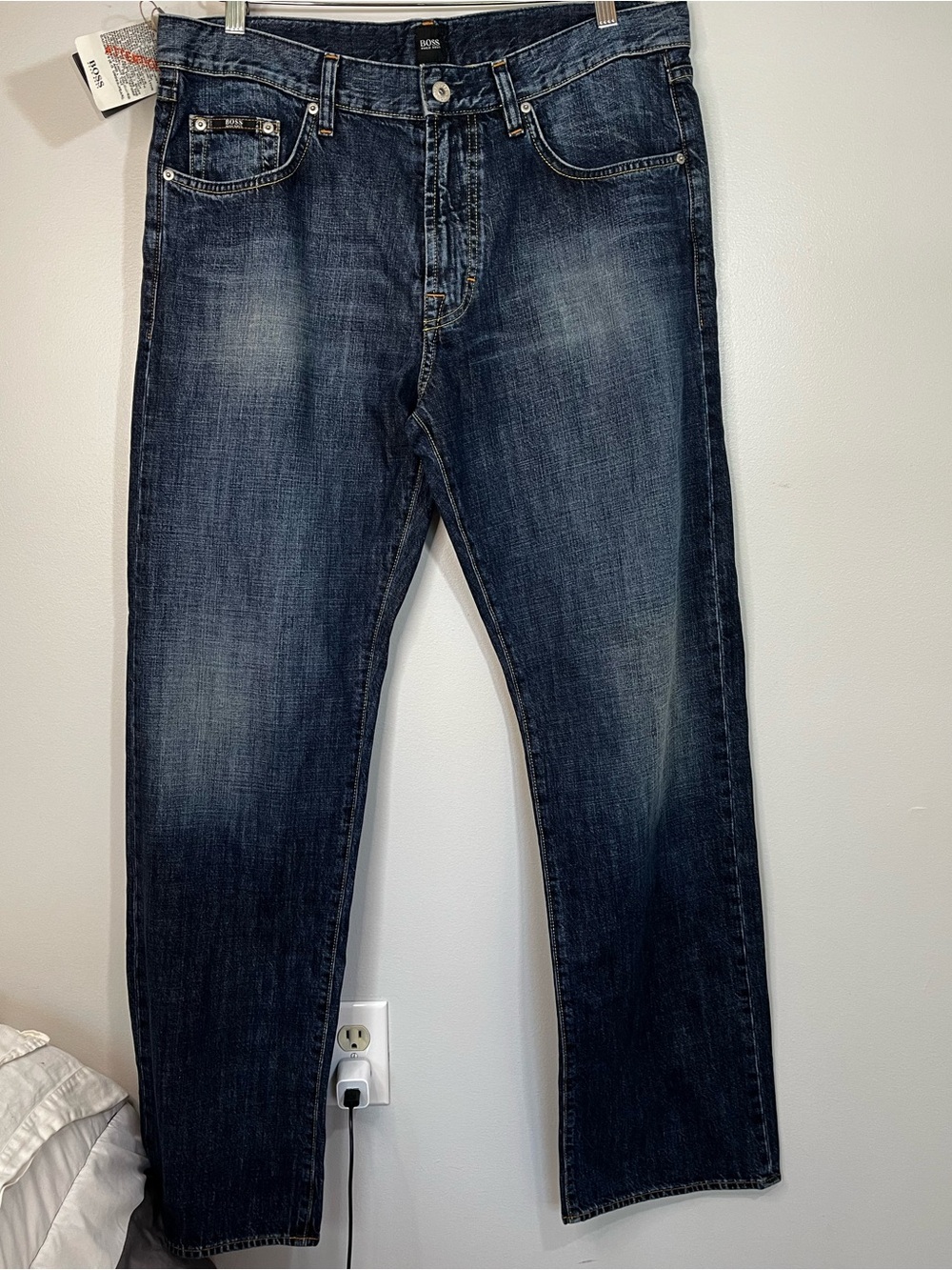 NWT Hugo Boss Jackson’s Classic Fit Straight Leg Men’s Jeans 36 x 34